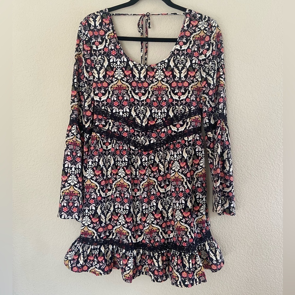 BOHO DRESS Band Of Gypsies MINI SHORT S Black Floral BELL SLEEVE POCKET festival
